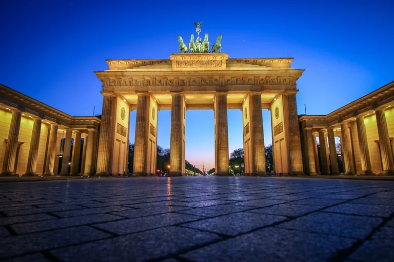 Berlin heute Abend: Drei günstige Pläne zum Augustfinale