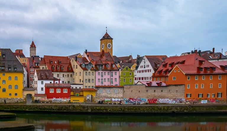 Familienführung in Regensburg: Geschichte zum Mitmachen
