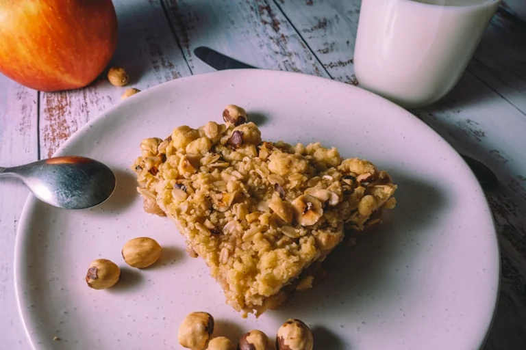 Apfel-Hafer-Auflauf: Warmes Frühstück für vier