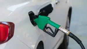 Benzin und Diesel sparen: Diese Fahrweise senkt den Verbrauch