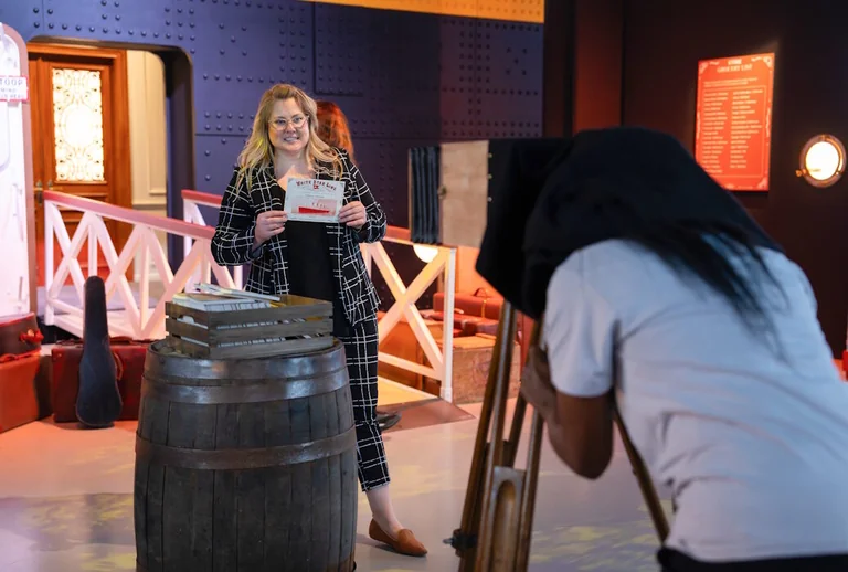 Titanic: Eine Immersive Reise in Dresden mit VR und 300 Artefakten
